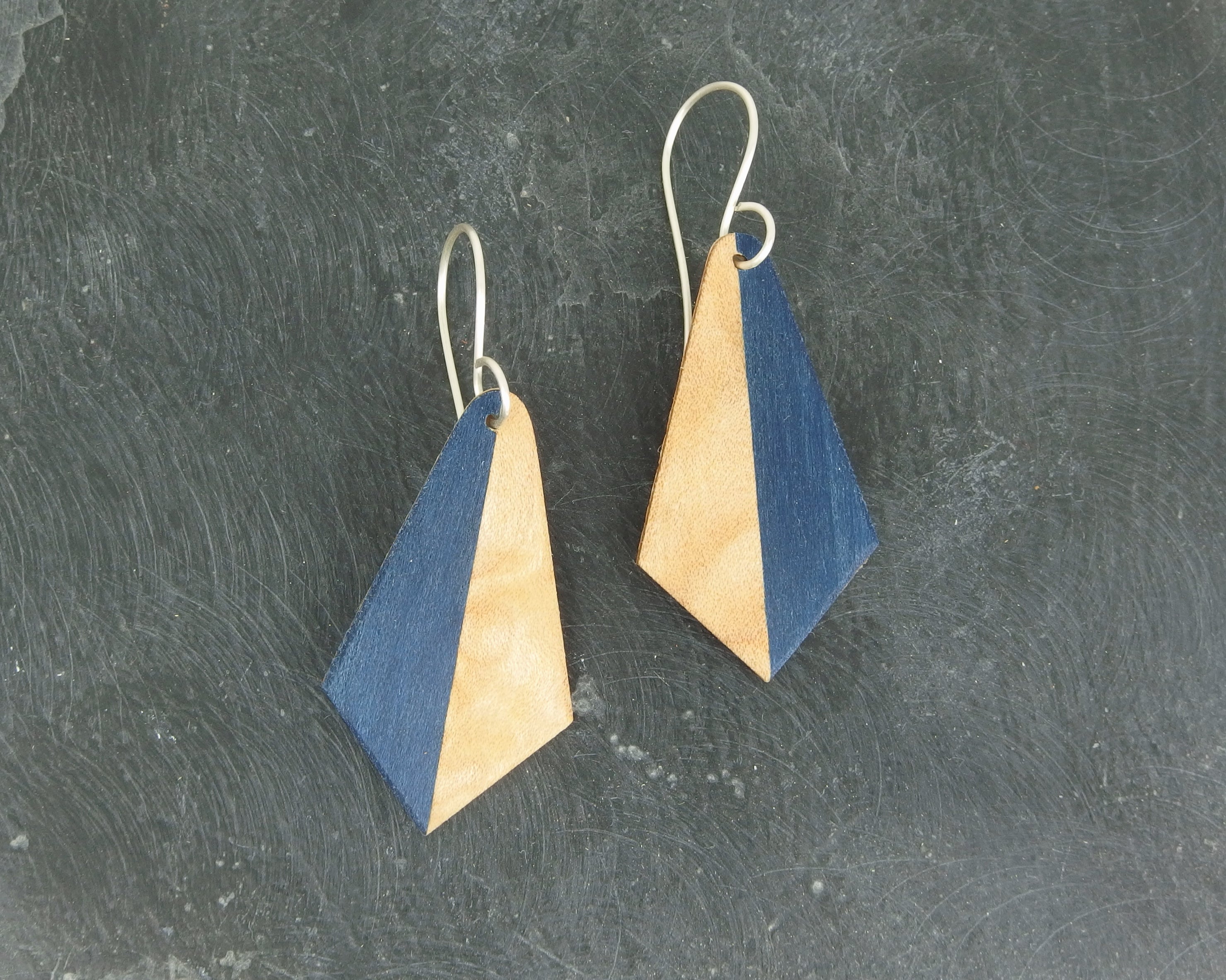 Boucles d'oreilles losange - bleu et blanc